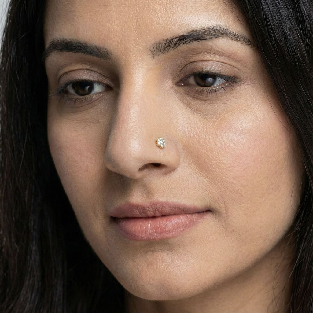 Lusture Solitaire Nose Pin