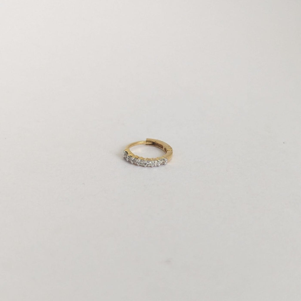 Elegant 0.08 cts Nose Ring