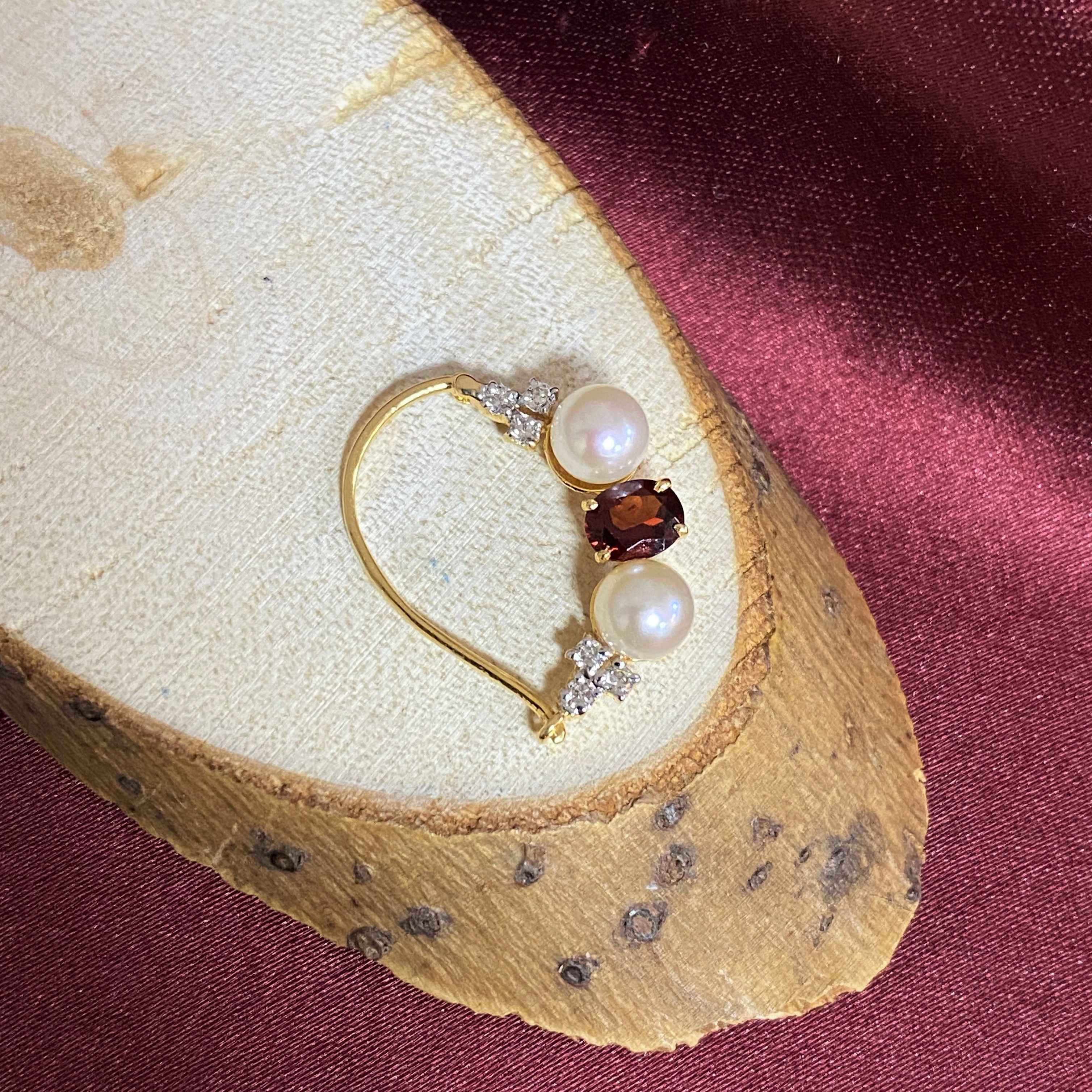 Red Ivory Diamond Nath