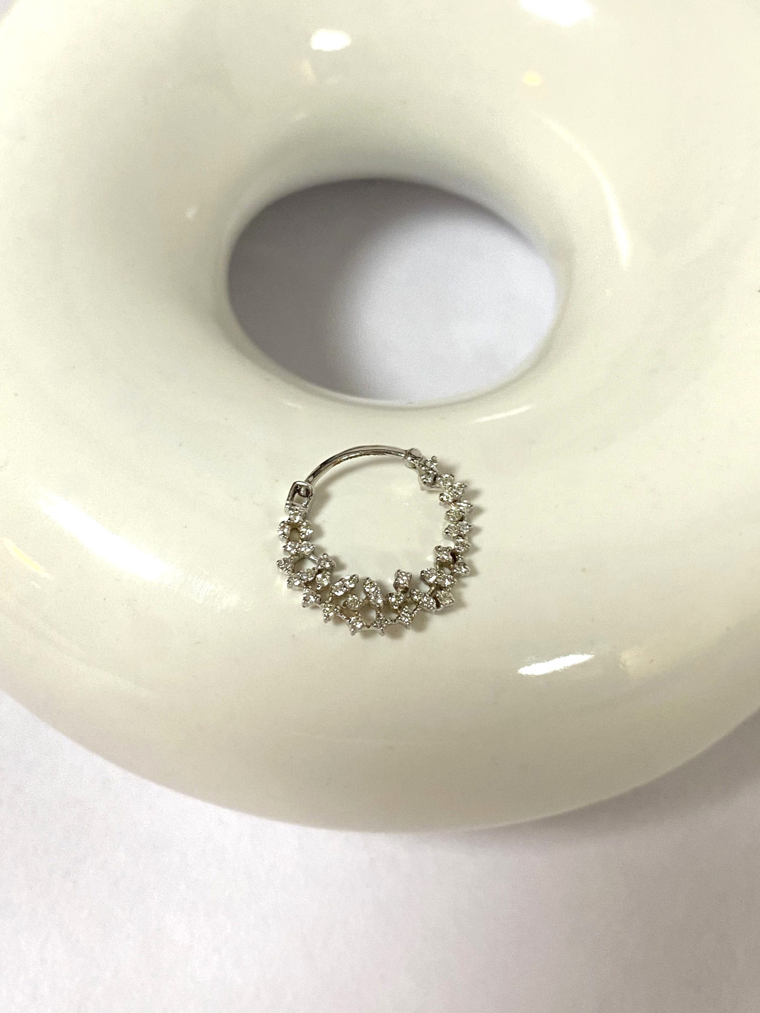 Scattered Diamond Nose Ring