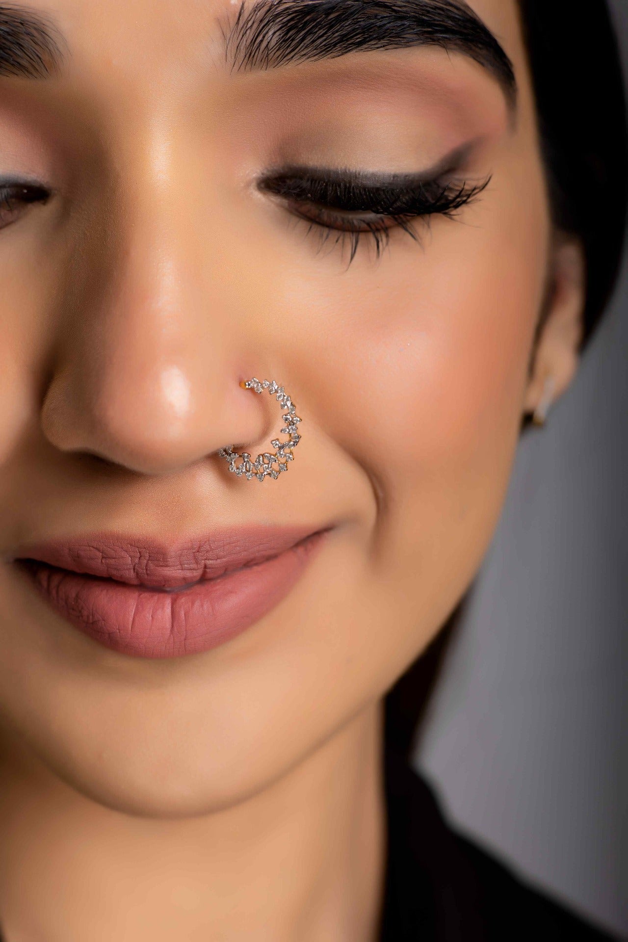 Scattered Diamond Nose Ring