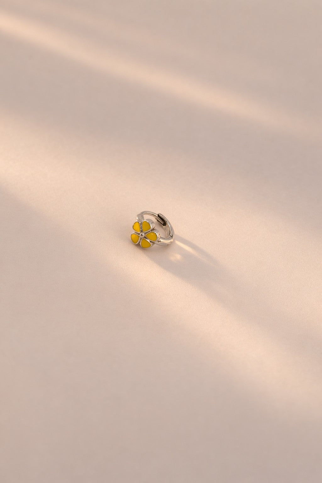 Gira Yellow Nosering
