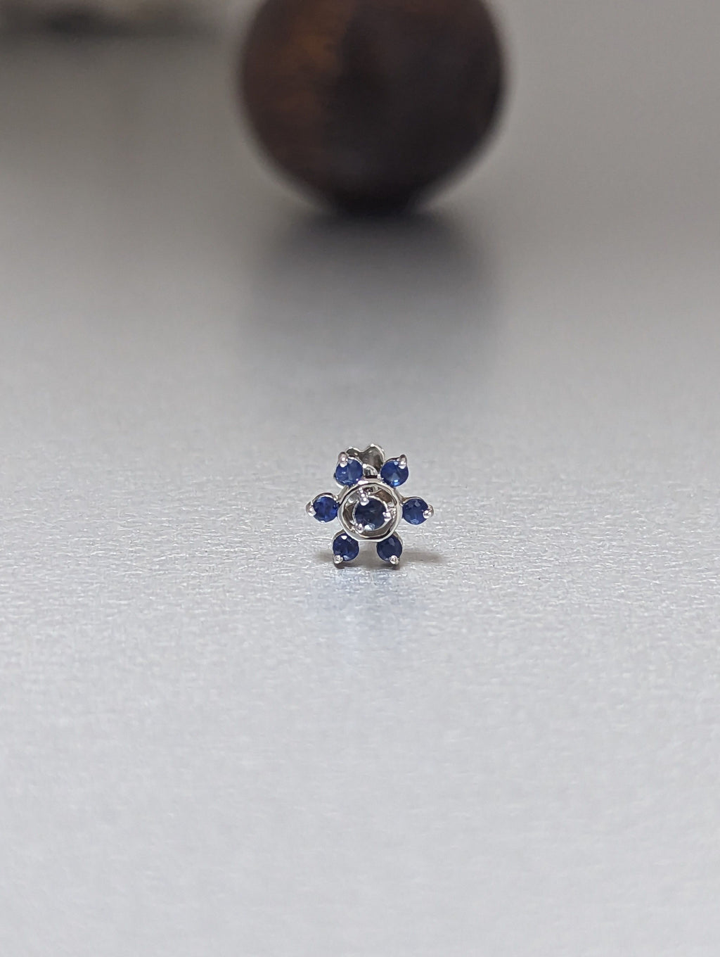 Regina Sapphire Nose Stud
