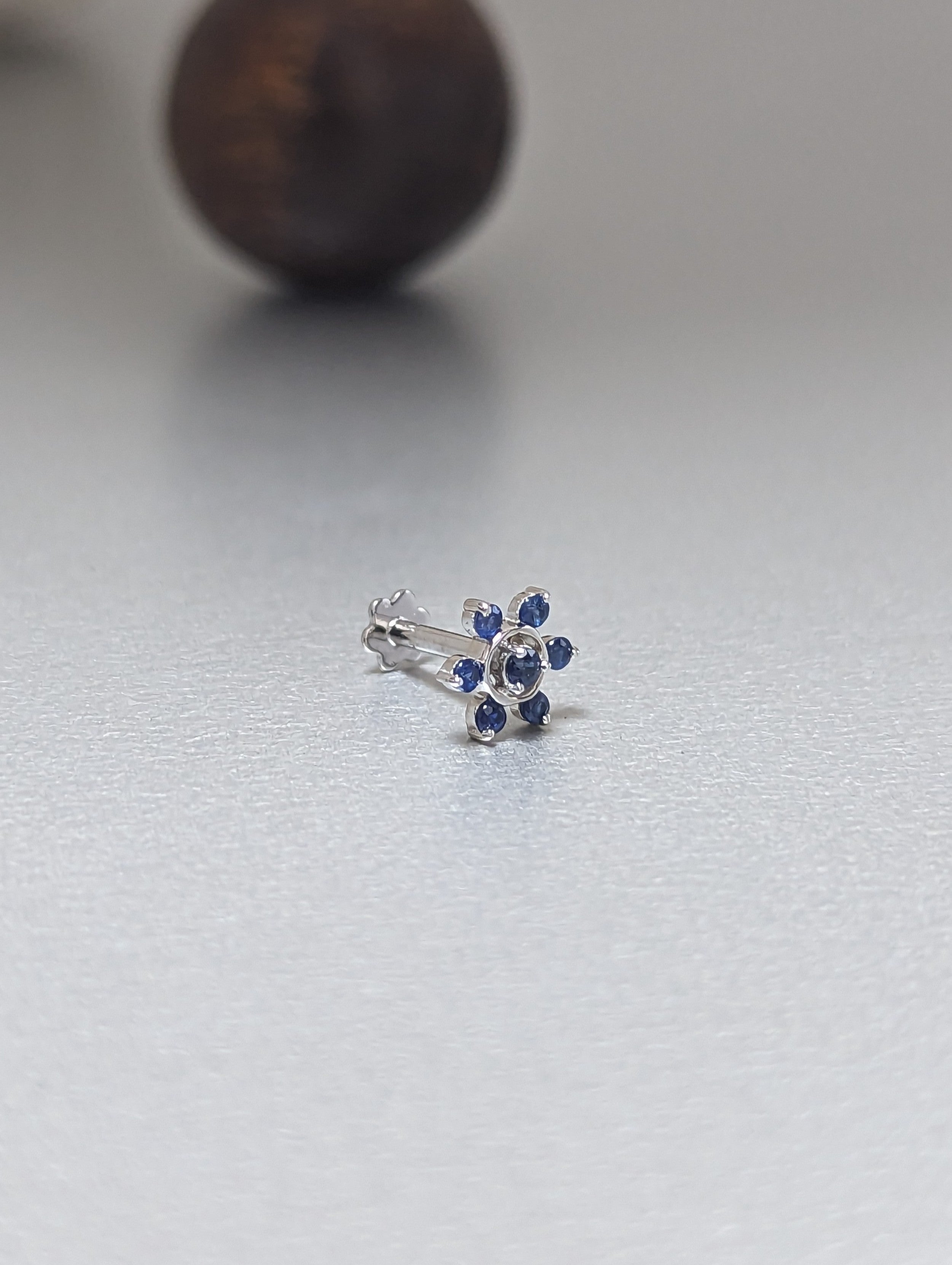 Regina Sapphire Nose Stud