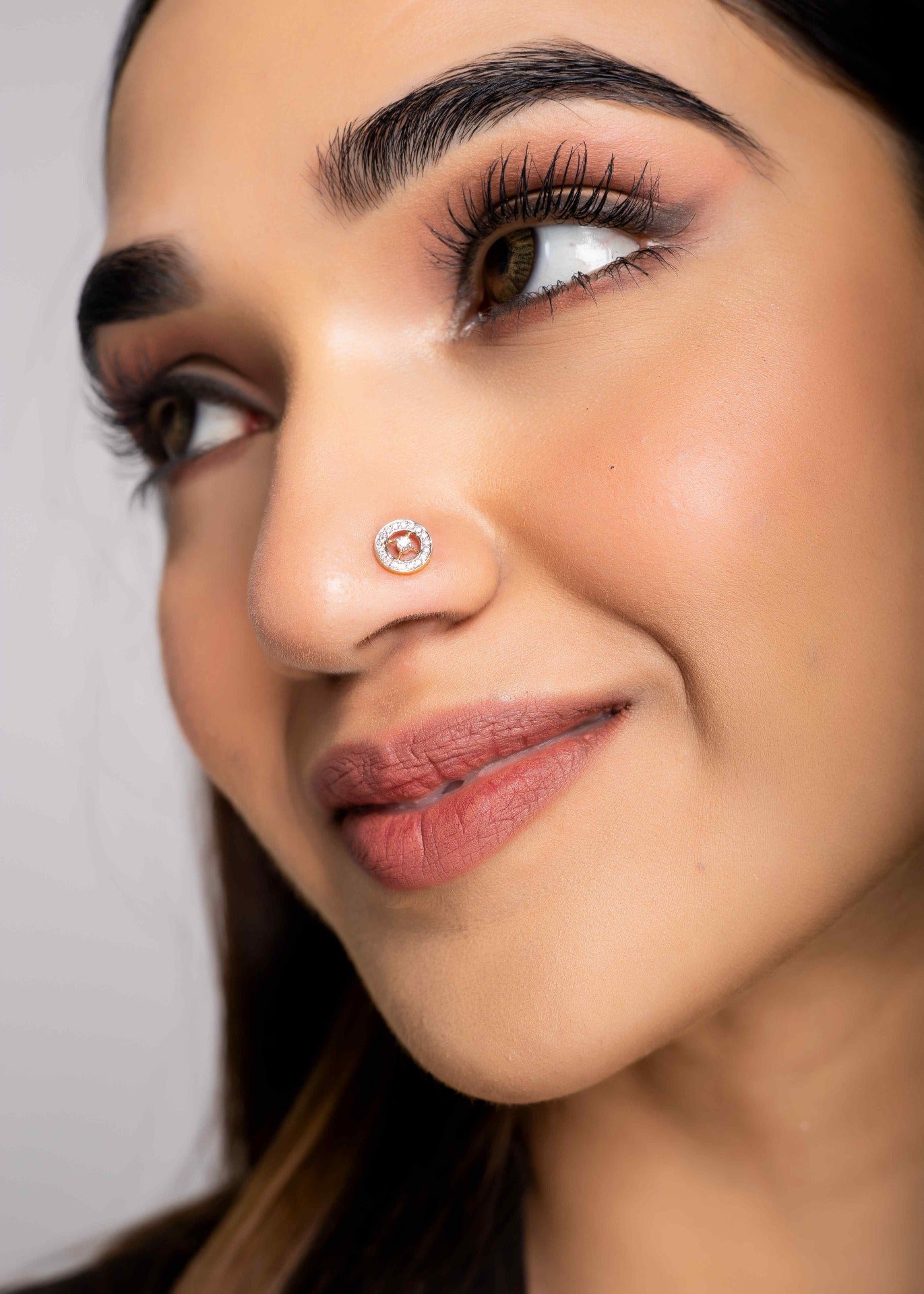 Debra Round Nose Pin