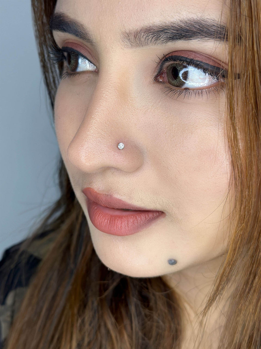Bezel 5 Cent Nose Stud