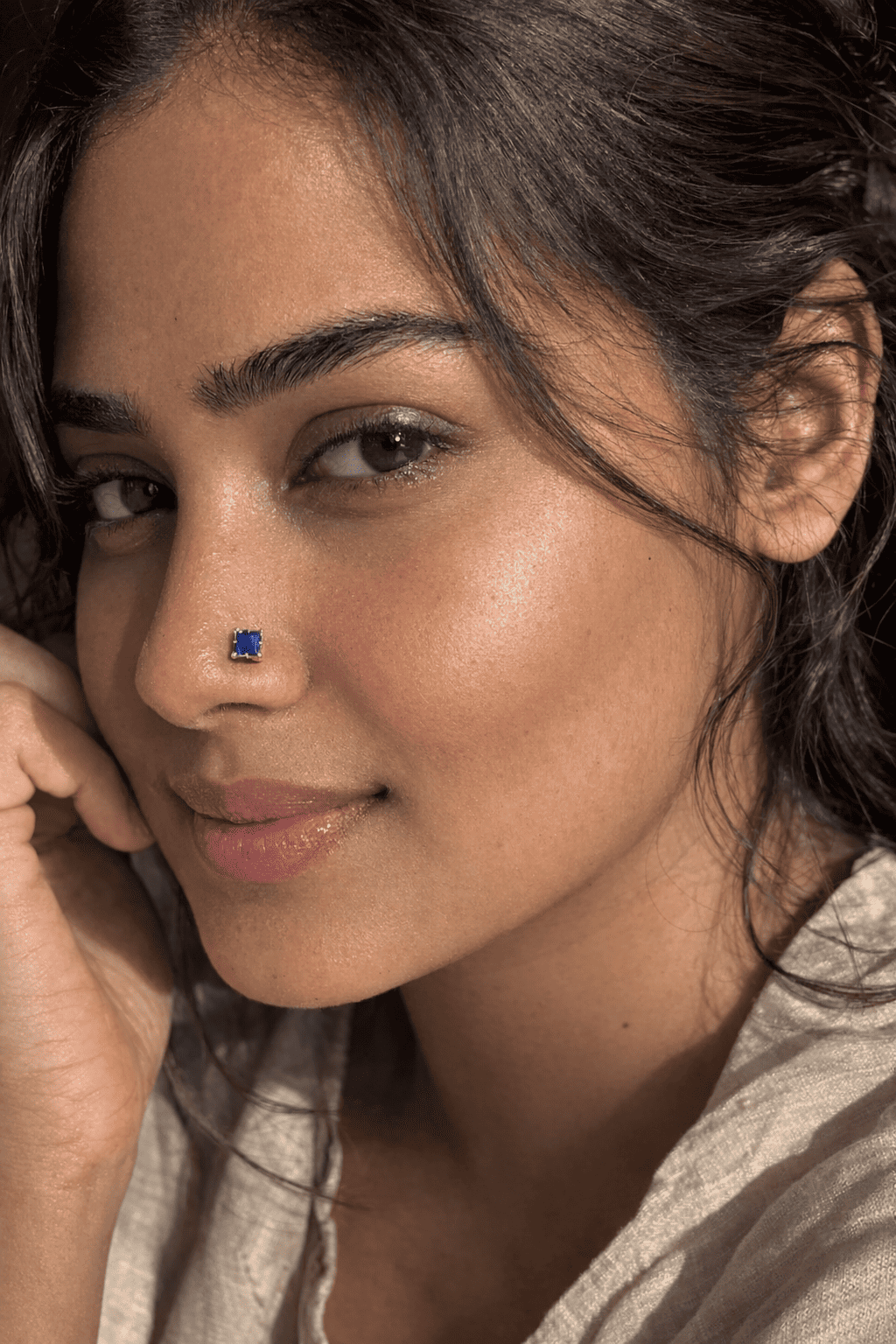 Parzva Blue Sapphire Nose Stud