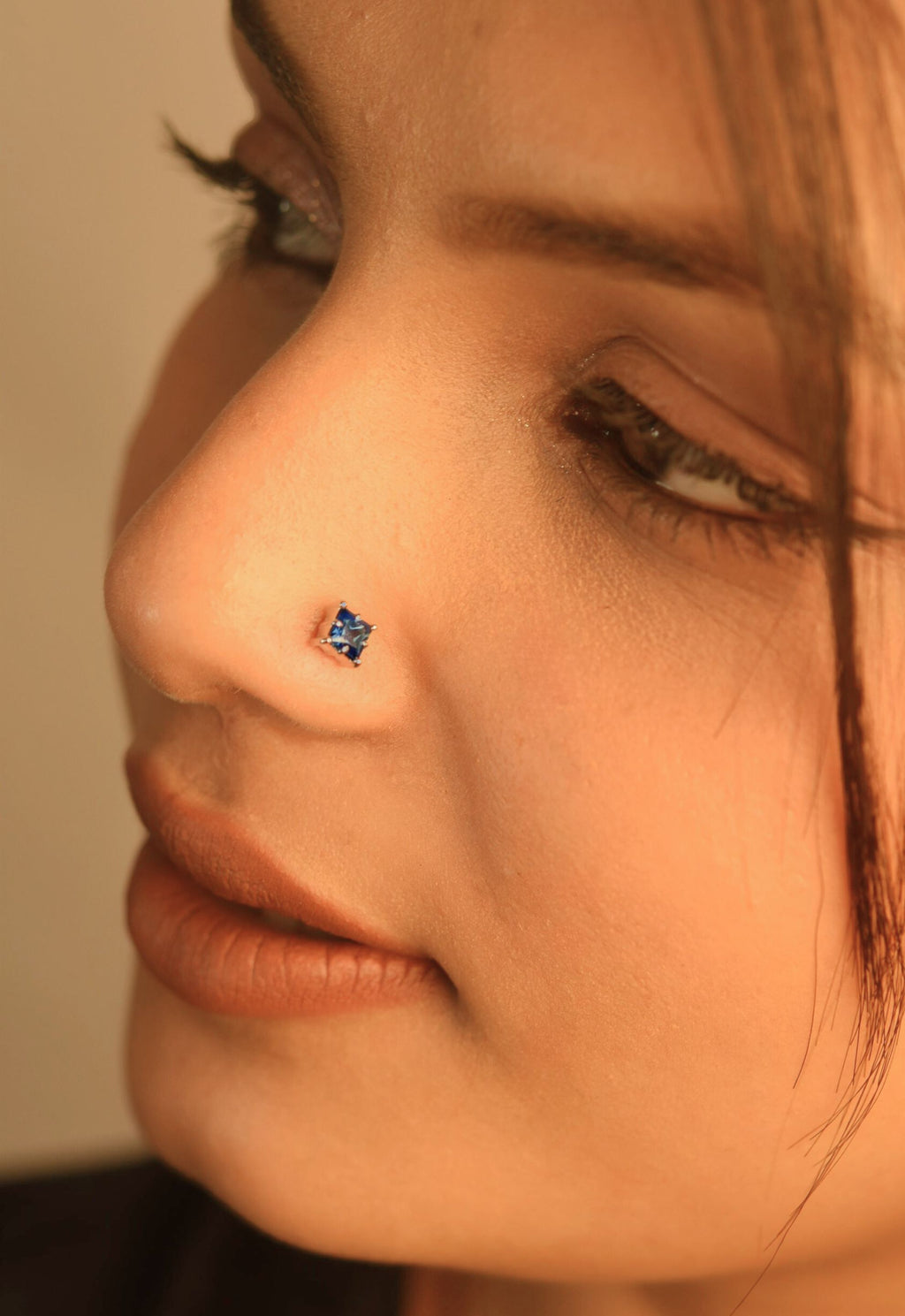 Parzva Blue Sapphire Nose Stud