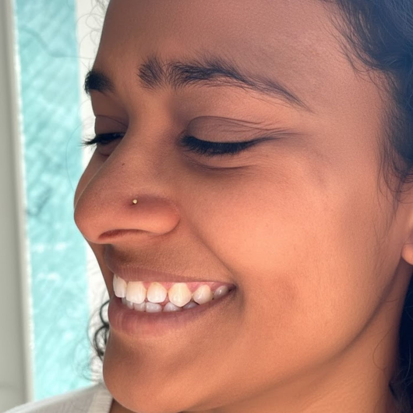 Dot Gold Nose Stud
