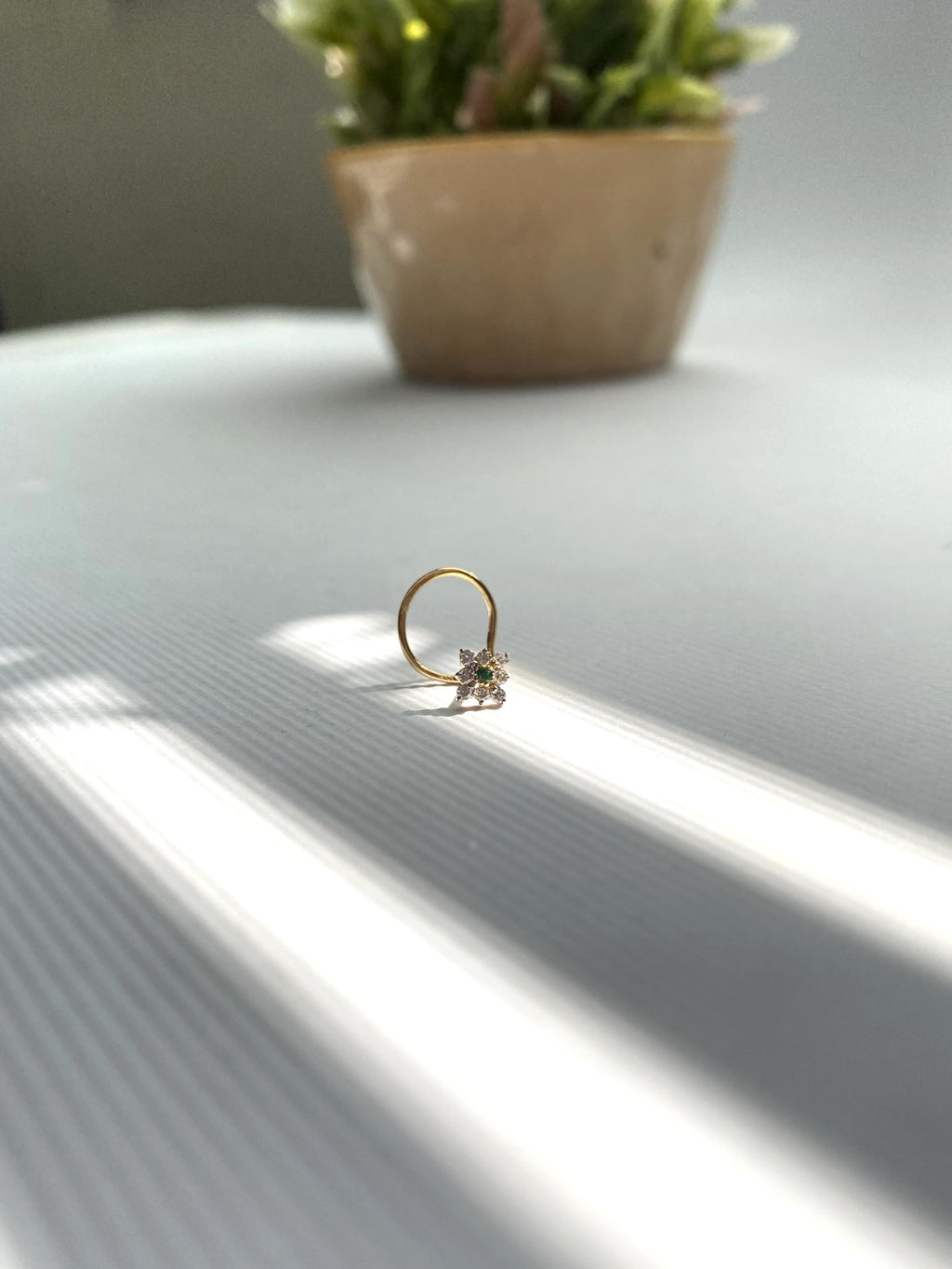 Shagun Emerald Nose Pin