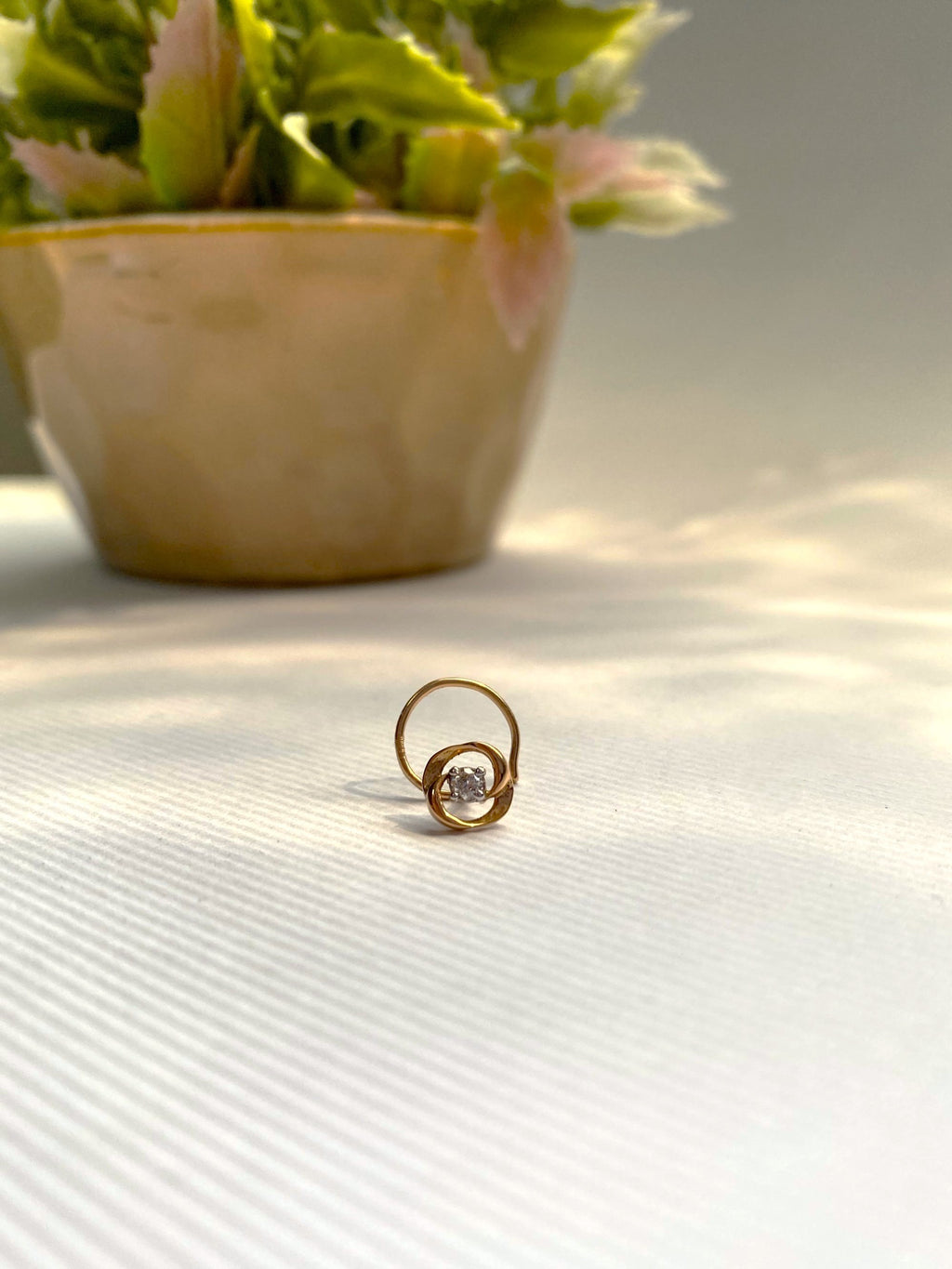 Aislinn Solitaire Pins