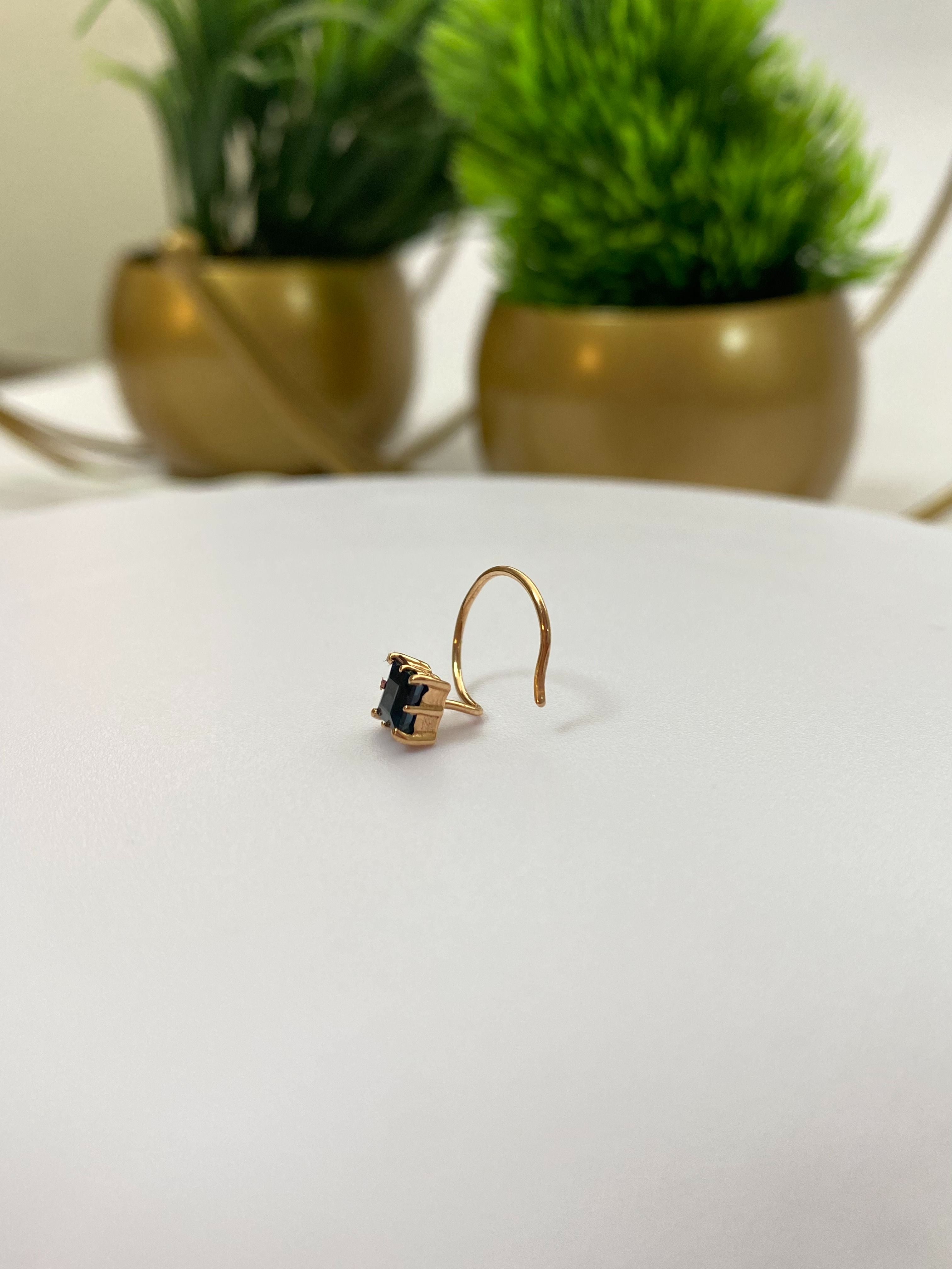 Parzva Solitare Nose Pin