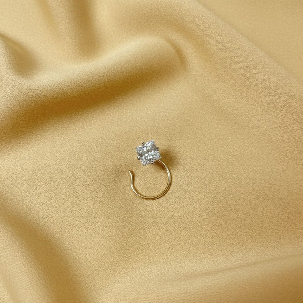 0.33 ct. Princess Nose Wire