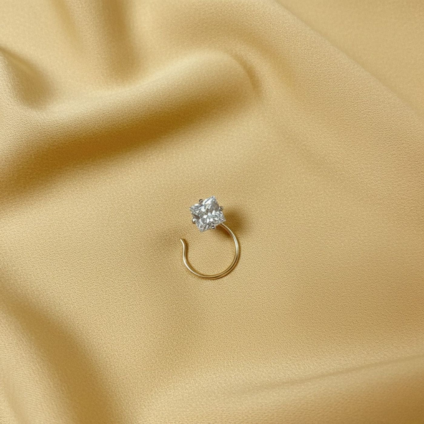 0.33 ct. Princess Nose Wire