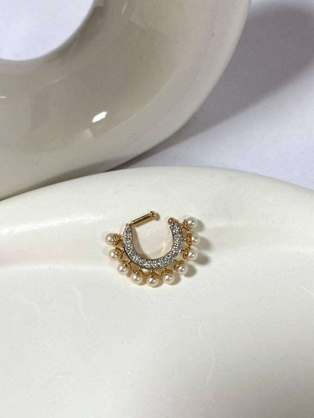 Dream Pearl Screw Nosering (Non Pierced)